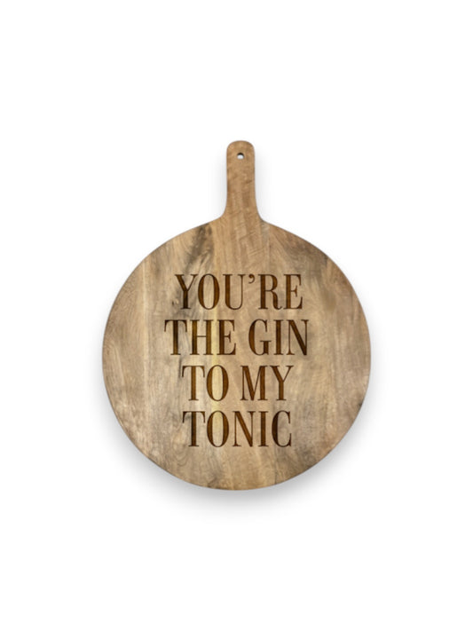 Mangohouten ronde borrelplank groot – gegraveerd - gepersonaliseerd cadeau en borrelplank