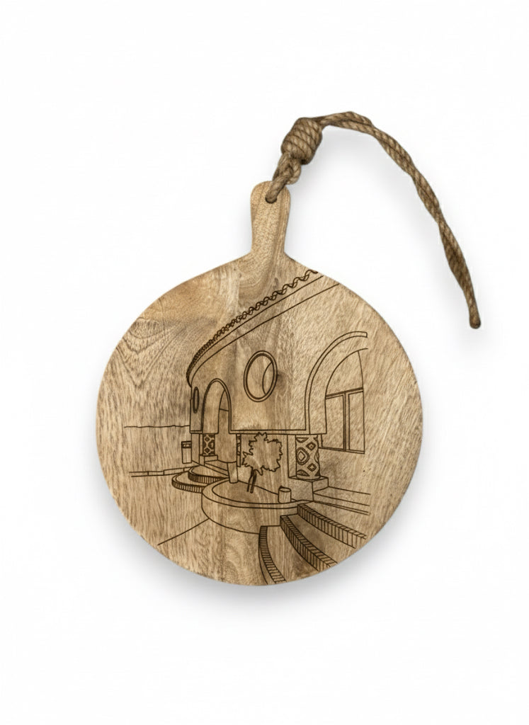 Mangohouten borrelplank klein – gegraveerd - gepersonaliseerd cadeau met persoonlijke lijntekening van een gebouw