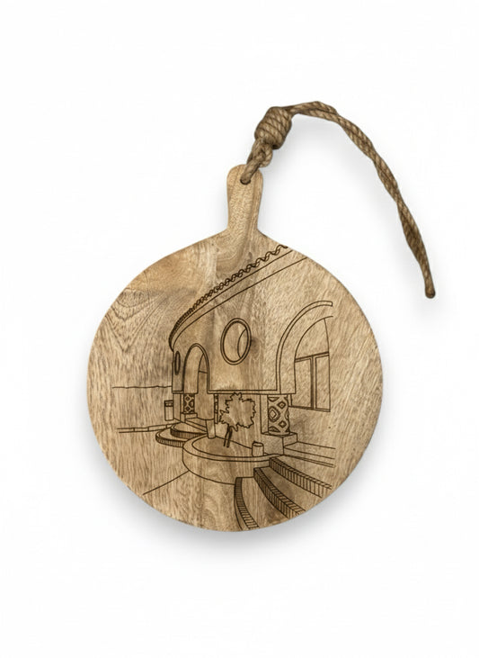 Mangohouten borrelplank klein – gegraveerd - gepersonaliseerd cadeau met persoonlijke lijntekening van een gebouw